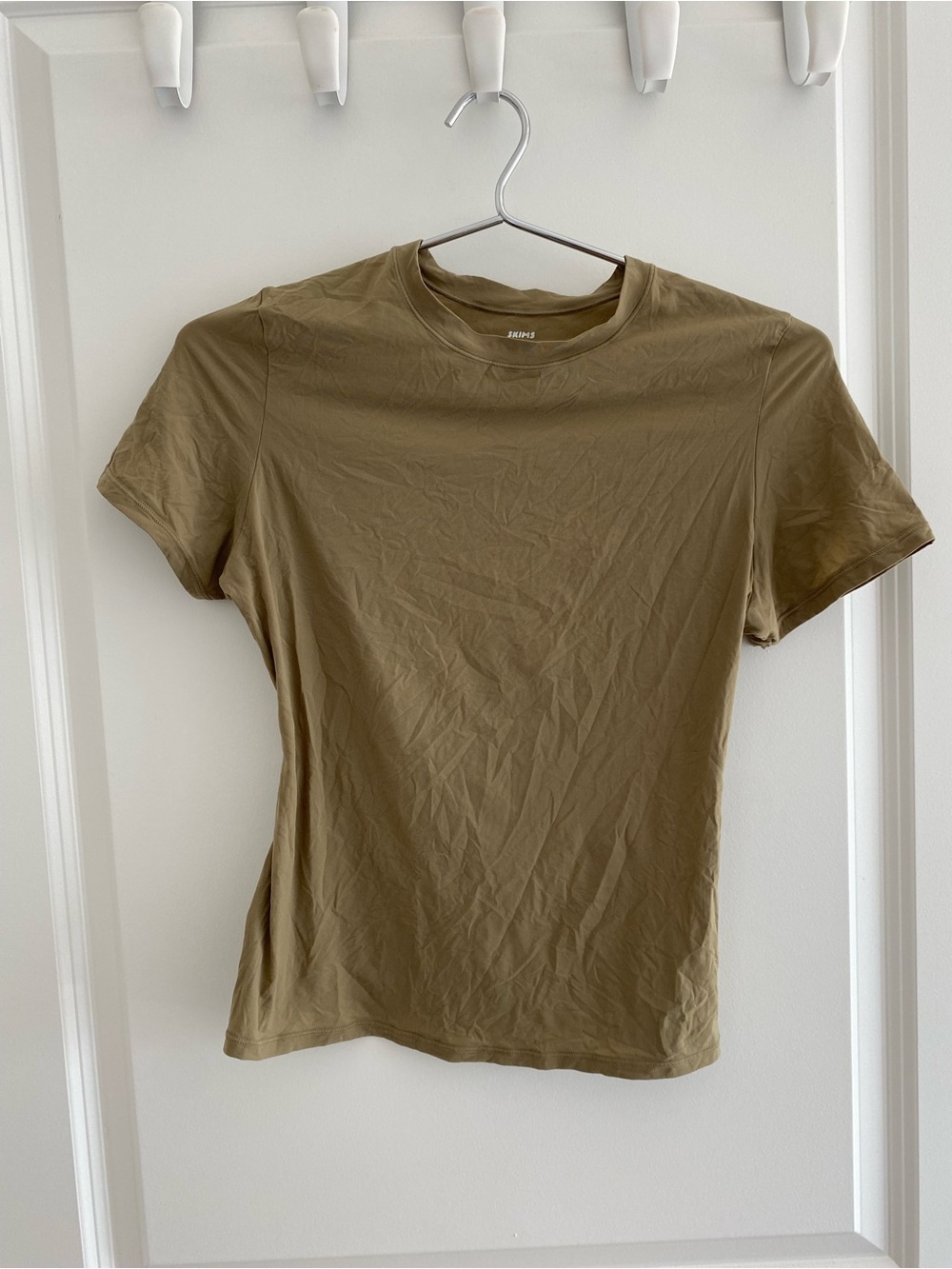 W SKIMS Tee size M